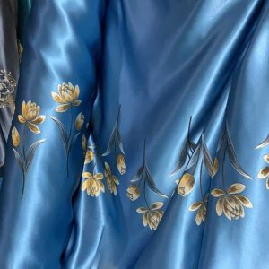 Rèm vải gấm ngọc trai màu xanh ngọc thêu hoa tuy luýp