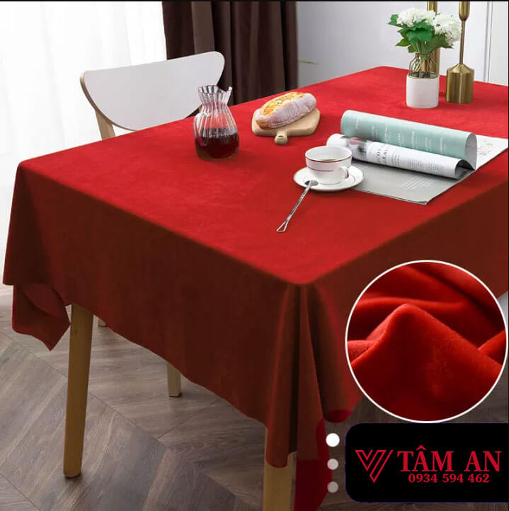 Mẫu vải khăn trải bàn màu đỏ tươi đẹp