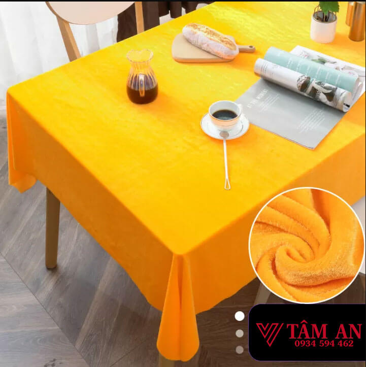 Mẫu vải khăn trải bàn màu vàng đẹp