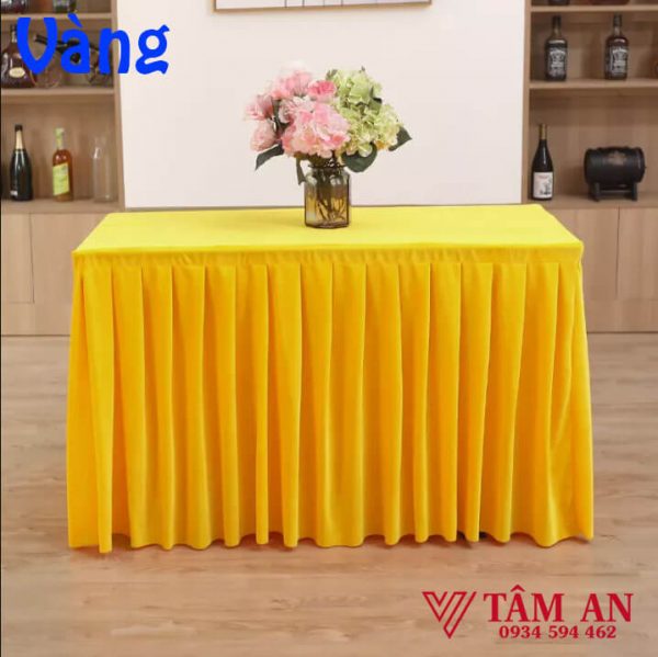 Mẫu khăn trải bàn cho hội nghị màu vàng