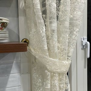 Rèm voan công chúa cho cửa sổ
