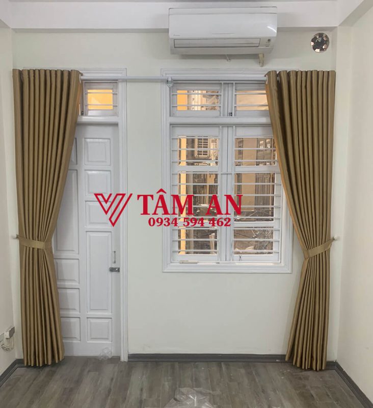 Rèm vải gấm bóng giá rẻ RV106 13 Rèm vải gấm bóng màu vàng đồng