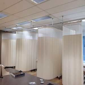 Rèm y tế kháng khuẩn che giường cho bệnh viện, phòng khám 4 rem y te mau vang