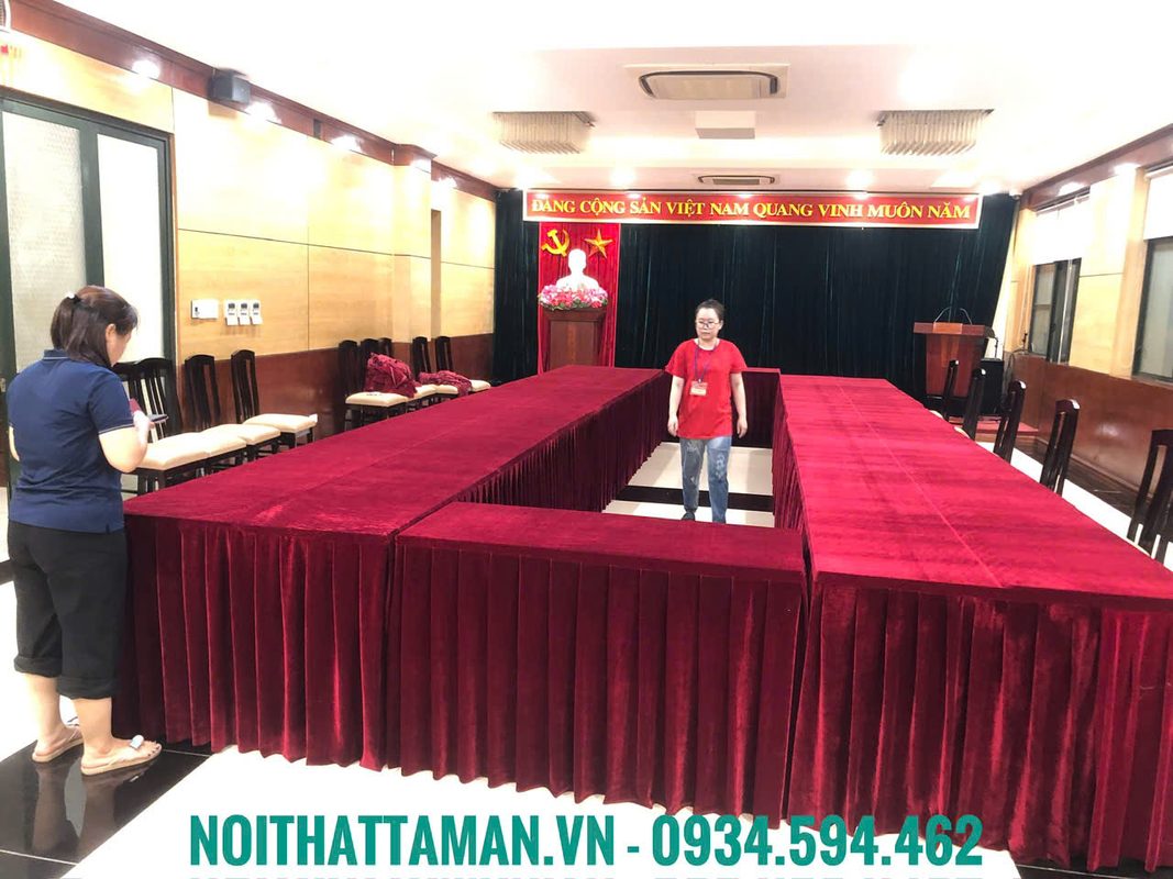 5 Lỗi thường gặp khi set-up khăn trải bàn hội nghị
